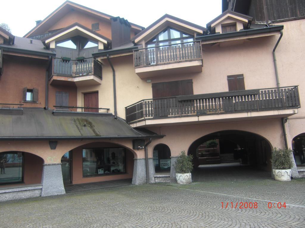 Residenza Camelia Montecampione Artogne エクステリア 写真