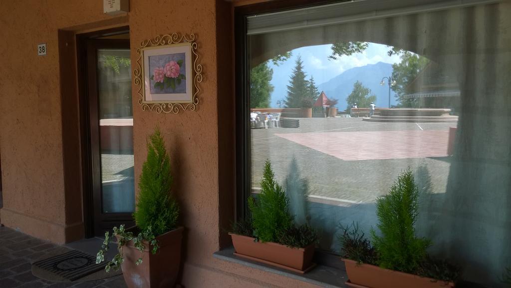 Residenza Camelia Montecampione Artogne エクステリア 写真
